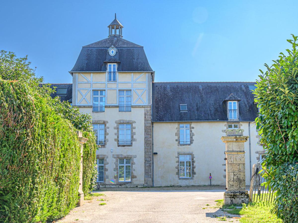 Apartment Le Chateau De Kergonano-13 By Interhome Baden Luaran gambar
