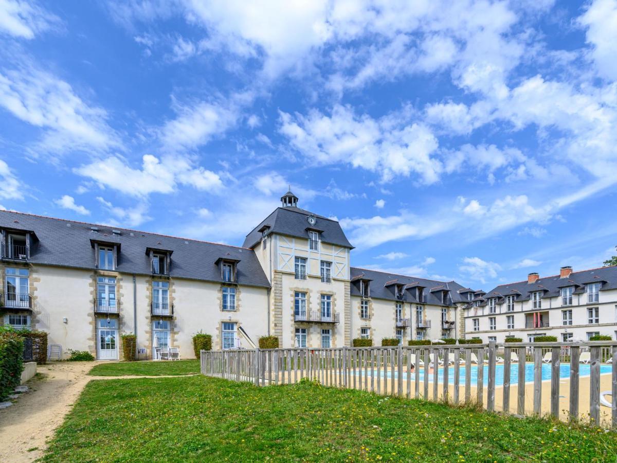 Apartment Le Chateau De Kergonano-13 By Interhome Baden Luaran gambar